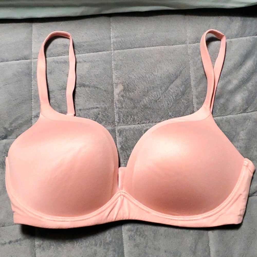 Body by Victoria. No-wire
